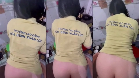 em-sinh-vien-cao-dang-hoa-binh-xuan-loc-hbxlc-dang-nau-an-an-daa